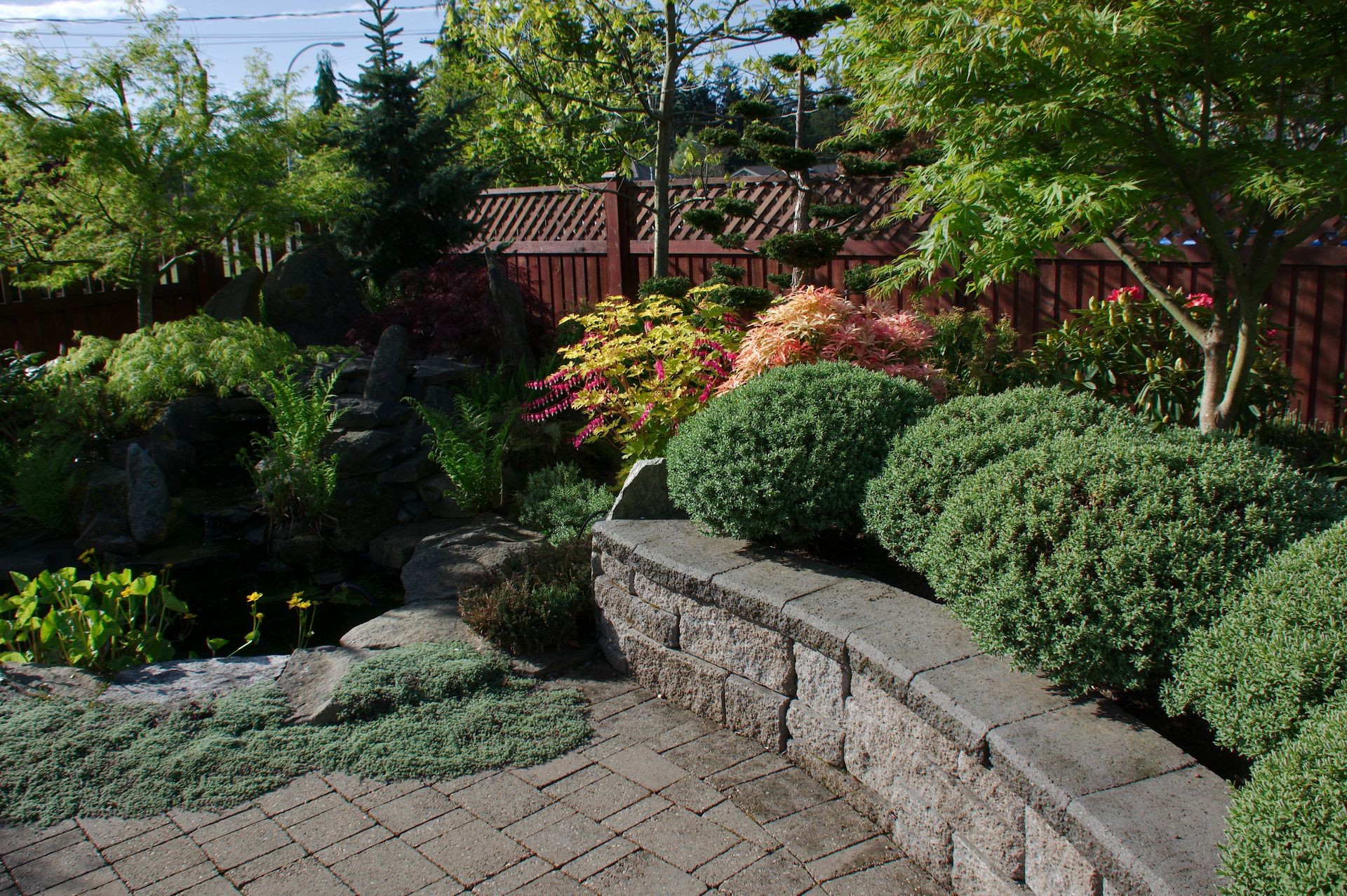 landscape design paver patio block retaining wall in Powell & Olentangy, OH